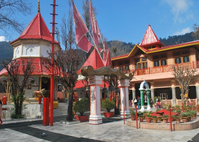 Naina Devi Temple Mallital Nainital lakeside temple Uttarakhand